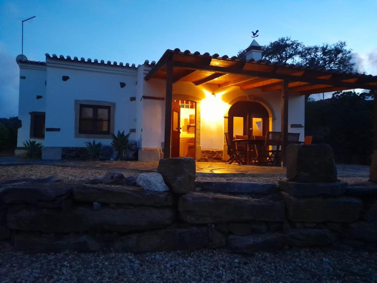 Corvatos Casas Do Monte Villa Almodôvar Exteriör bild